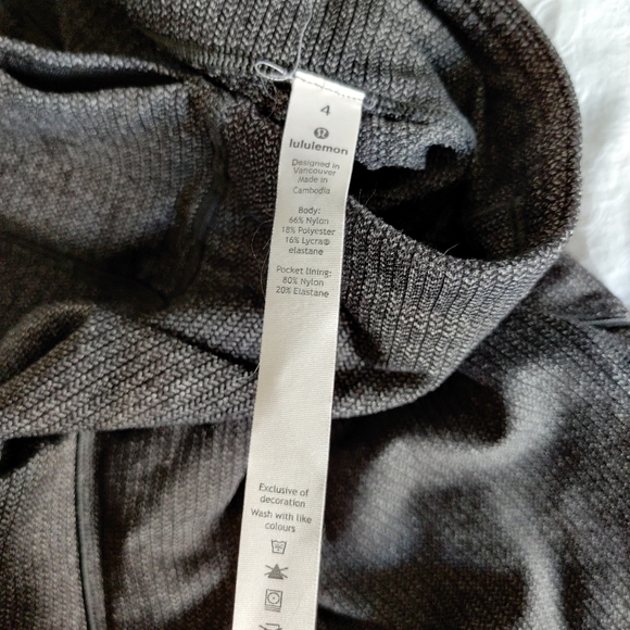 Lululemon Speed Up Tight *Full-On Luxtreme 28" - Picture 2 of 5